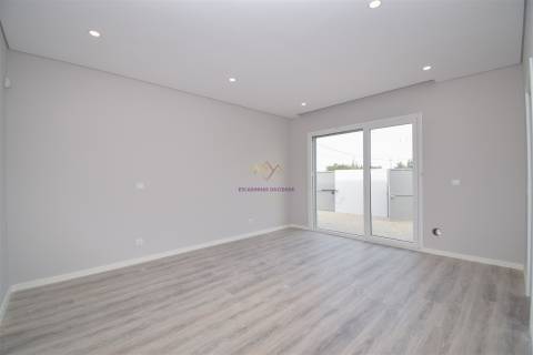 Moradia Térrea T4 com piscina em Azeitão