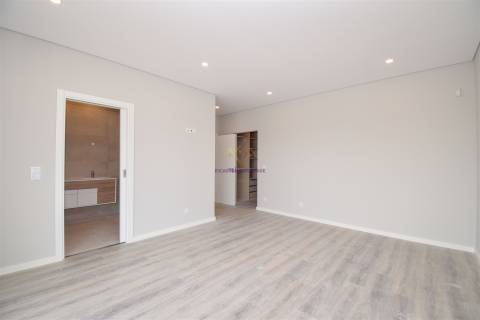 Moradia Térrea T4 com piscina em Azeitão