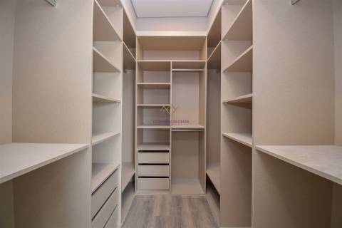 Moradia Térrea T4 com piscina em Azeitão