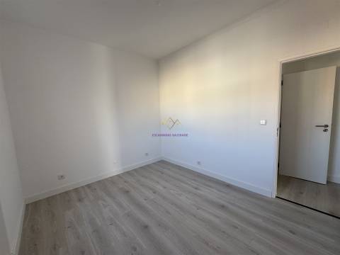 Apartamento T3 Totalmente Renovado em Setúbal