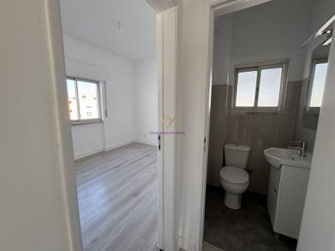 Apartamento T3 Totalmente Renovado em Setúbal