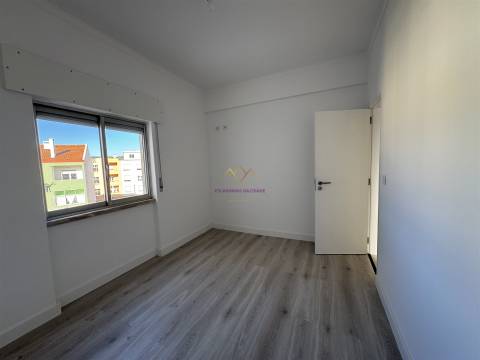 Apartamento T3 Totalmente Renovado em Setúbal