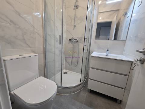 T3 remodelado na Amadora - Venteira