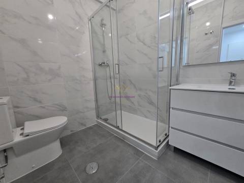 T3 remodelado na Amadora - Venteira