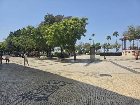T1 para Arrendamento no Centro Histórico de Faro