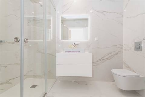 T3 novo com Terraço inserido em Pequeno Condomínio com Piscina e ginásio em Loures - Parque Cidade