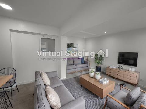 T2 com Terraço na Venteira | Remodelação Total