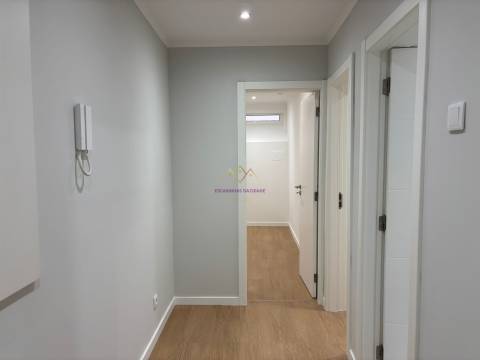T2 com Terraço na Venteira | Remodelação Total
