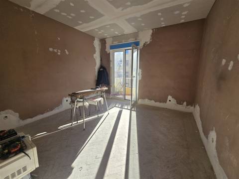 T3 remodelado na Amadora - Falagueira