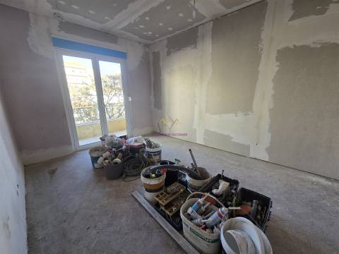 T3 remodelado na Amadora - Falagueira