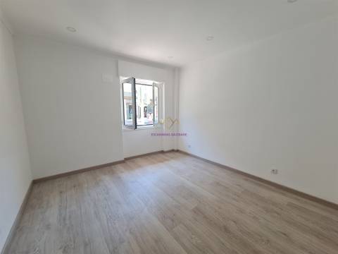 T3 remodelado na Amadora - Falagueira