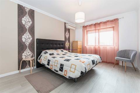 Apartamento T3 no Lavradio