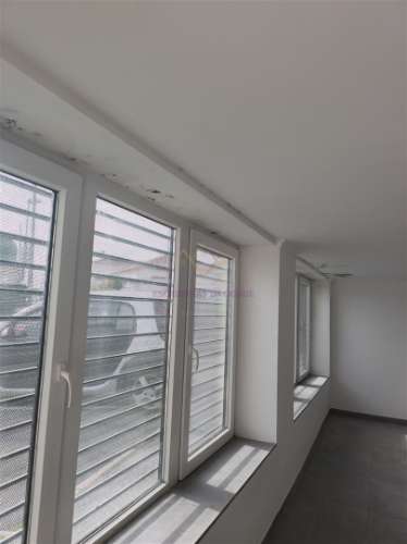 Armazém Versátil com 220 m2 em Campolide – Excelente Logística e Acessos Rápidos