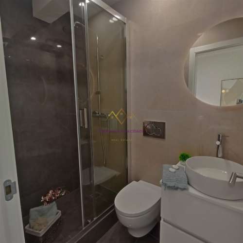 Apartamento T2 totalmente remodelado em Benfica