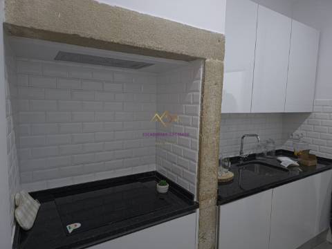 Charmoso T3 Remodelado no Coração de Lisboa – Viva com Estilo!