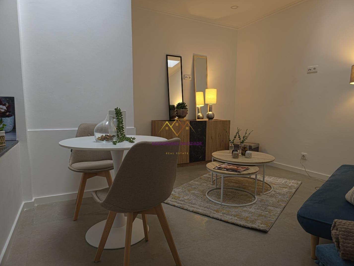 Charmoso T3 Remodelado no Coração de Lisboa – Viva com Estilo!