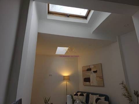 Charmoso T3 Remodelado no Coração de Lisboa – Viva com Estilo!