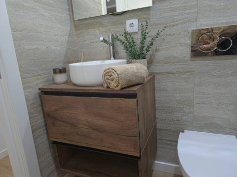 Charmoso T3 Remodelado no Coração de Lisboa – Viva com Estilo!