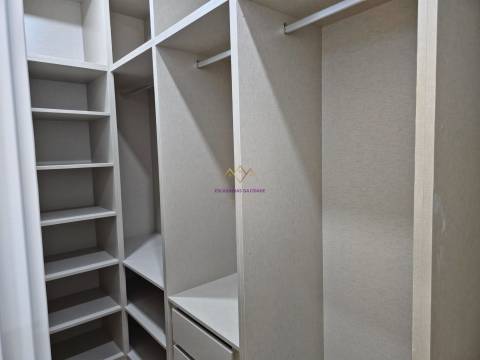 Charmoso T3 Remodelado no Coração de Lisboa – Viva com Estilo!