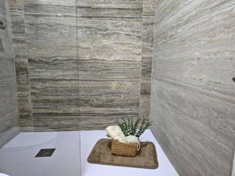 Charmoso T3 Remodelado no Coração de Lisboa – Viva com Estilo!