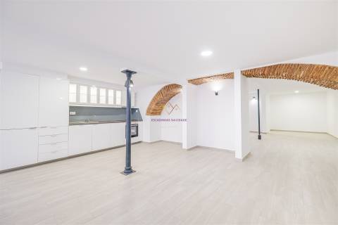 Prédio reabilitado para venda em Setúbal, Centro Histórico