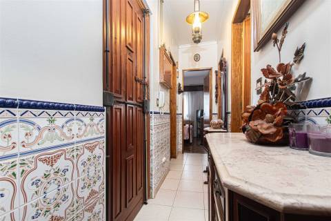 T2 com Arrecadação, na Falagueira junto ao Parque Aventura