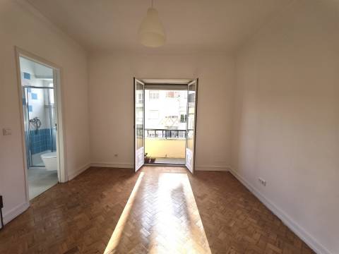 T3 Duplex na Graça a 7 min do Metro e Comboio