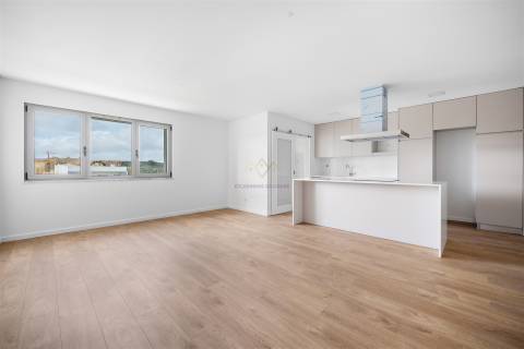 Apartamento T1 com Arrecadação Novo a Estrear