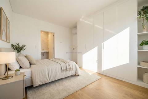 Apartamento T1 com Arrecadação Novo a Estrear