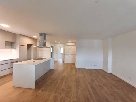 Viver com Qualidade Começa Aqui | T2 de 92 m² com Arrecadação