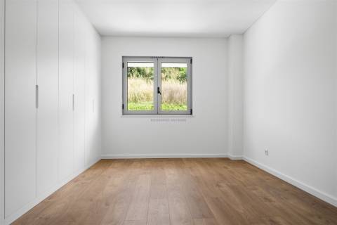 O Seu Lar Perfeito: T2 com Arrecadação, Apelação, Loures