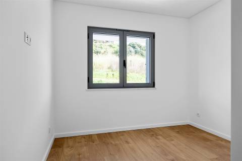 Apartamento T2 com Arrecadação, Conforto, Luz e Tranquilidade