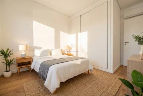 Apartamento T2 com Arrecadação, Conforto, Luz e Tranquilidade