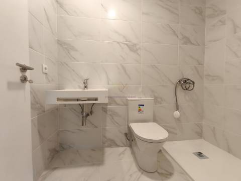 Onde o Conforto Encontra a Qualidade de Vida – T2 com 2 lugares de estacionamento, Apelação, Loures