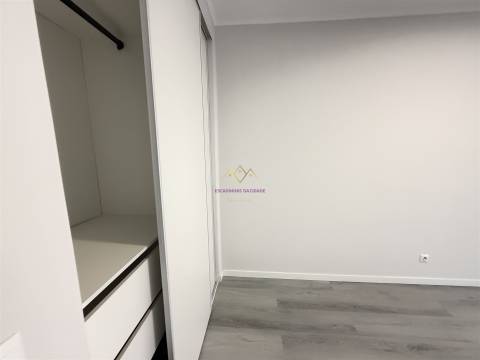 T2 moderno, luminoso e funcional em Oeiras