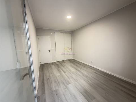 T2 moderno, luminoso e funcional em Oeiras