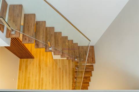 T3+1 Novo a estrear em Empreendimento de Luxo, Carcavelos