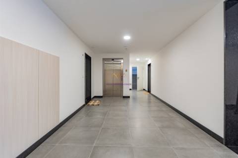 T2 em Empreendimento novo no centro de Loures