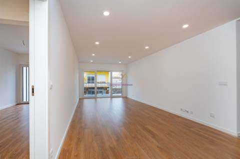 T2 em Empreendimento novo no centro de Loures