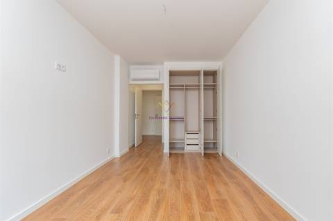 T2 em Empreendimento novo no centro de Loures