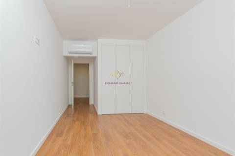 T3 em Empreendimento novo no centro de Loures