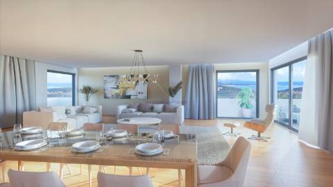 Penthouse T5 com varandas, 2 Garagens Box e Arrecadação, em Empreendimento c/ Piscina e Pq. Infantil