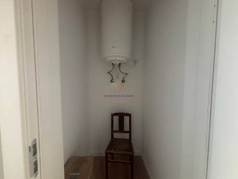 T2 Remodelado Amadora - águas Livres