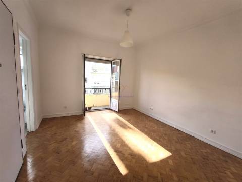 T3 Duplex na Graça a 7 min do Metro e Comboio