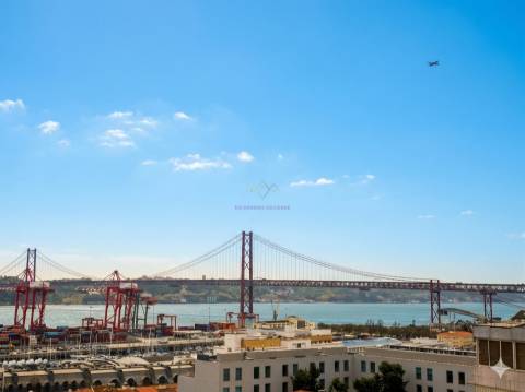 T1 em Empreendimento de luxo com Piscina