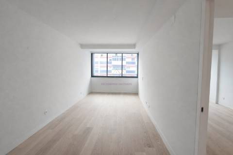 T1 em Empreendimento de luxo com Piscina