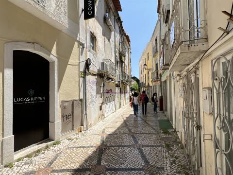 Loja / escritório para arrendamento na Praça do Bocage, em Setúbal