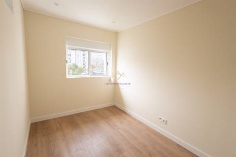 T3 Renovado Olivais com Vista Rio