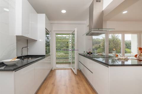 T3 Remodelado em Benfica