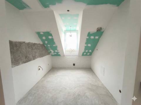 T1+1 Totalmente Remodelado em Alcântara | A Dois Passos da Estação